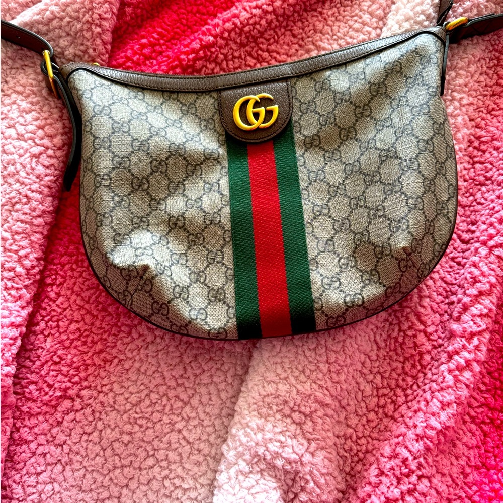 Gucci shoulder bag